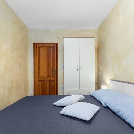 Ema Villa Veleniki